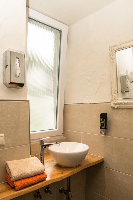 Moselland Hotel Im Enderttal Zum Onkel Willi Cochem Phòng bức ảnh