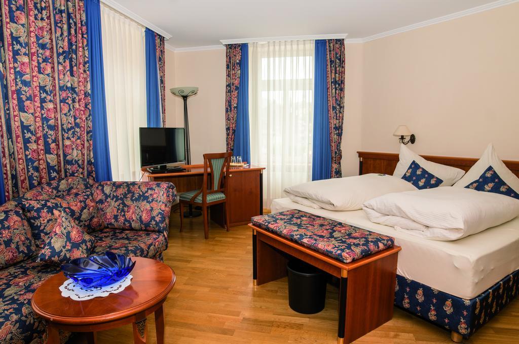 Moselland Hotel Im Enderttal Zum Onkel Willi Cochem Phòng bức ảnh