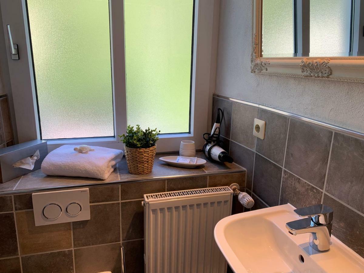 Moselland Hotel Im Enderttal Zum Onkel Willi Cochem Ngoại thất bức ảnh