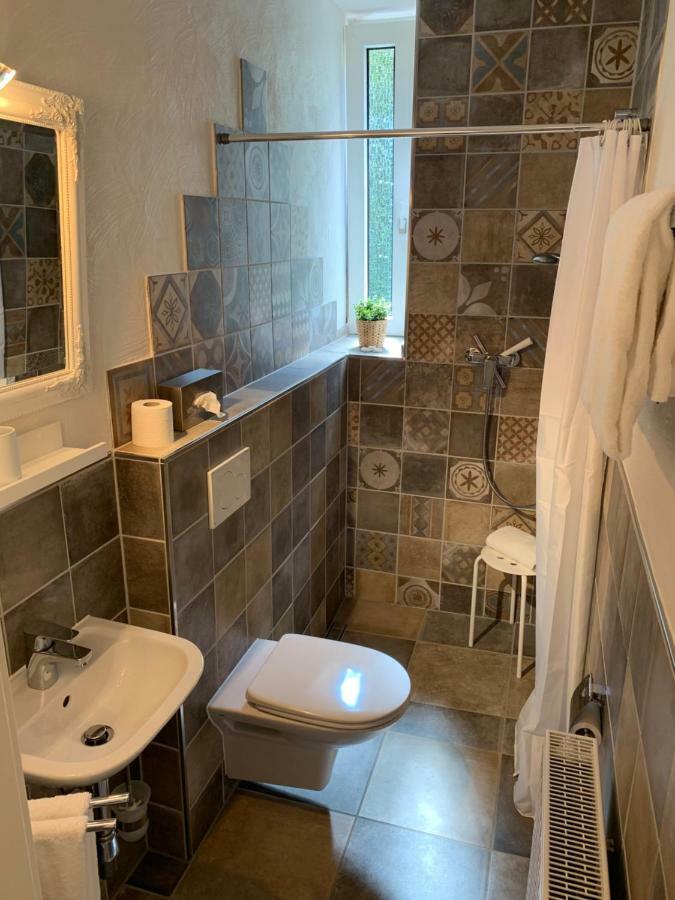 Moselland Hotel Im Enderttal Zum Onkel Willi Cochem Ngoại thất bức ảnh
